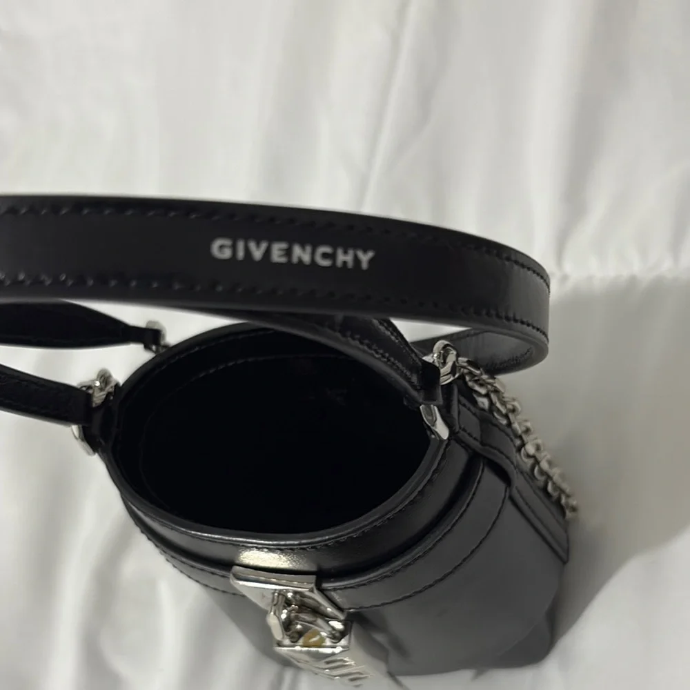 Givenchy shark Handbag - Picture 2 of 6